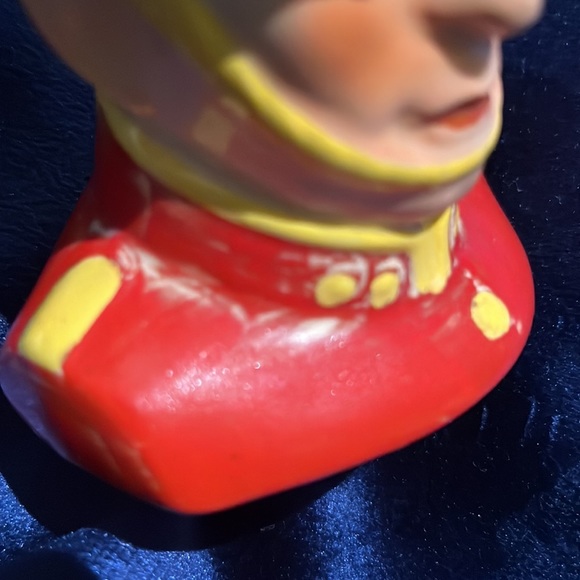 Antique Czech Pottery Figural Pitcher British Beefeater Czechoslovakia - Picture 12 of 15